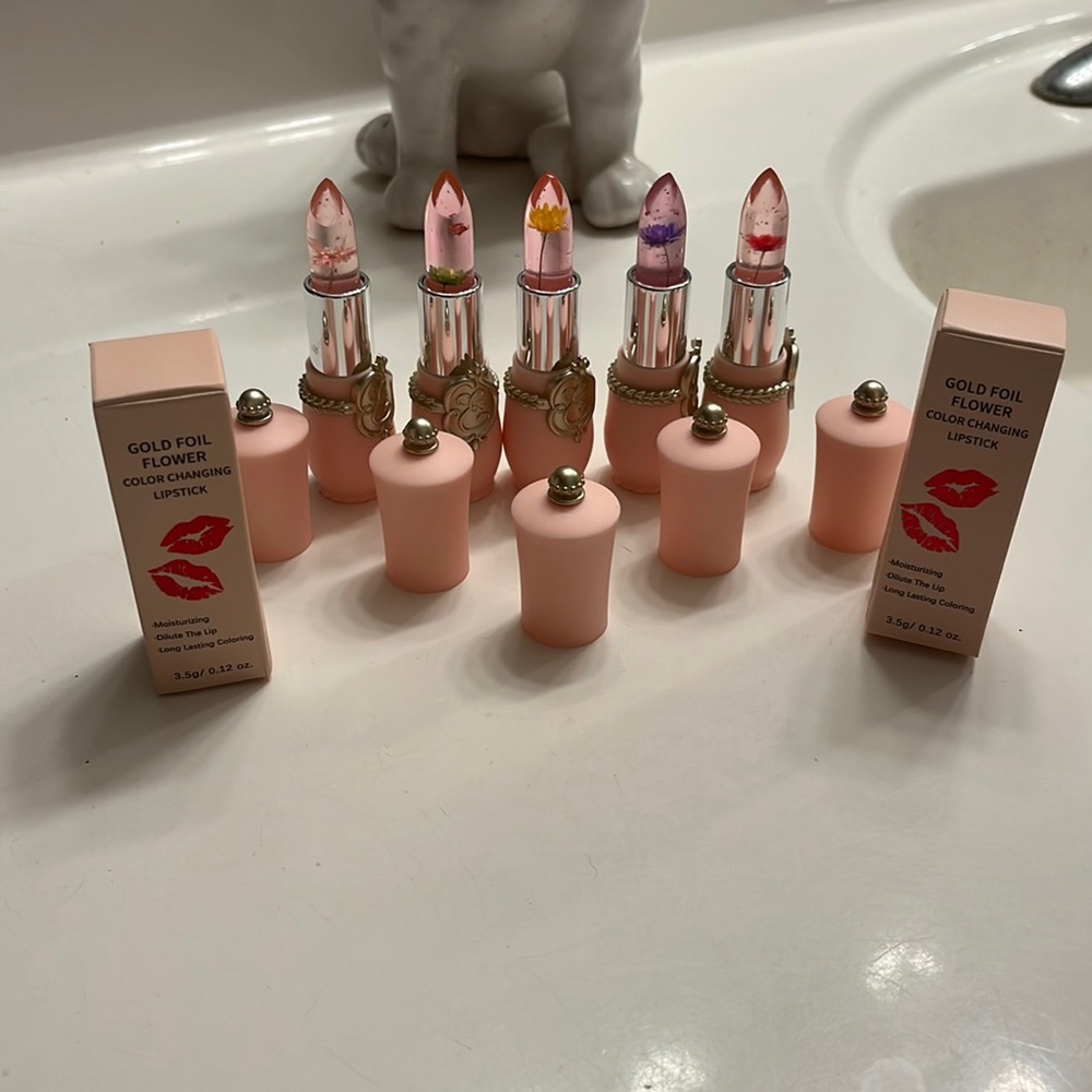 Gold foil flower moisturizing lipstick